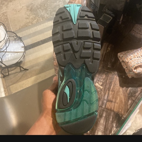 To Small - Picture 3 of 6